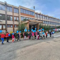 Malčki iz vrtca Polžek Šalara sprehod posvetili ljudem z Downovim sindromom
