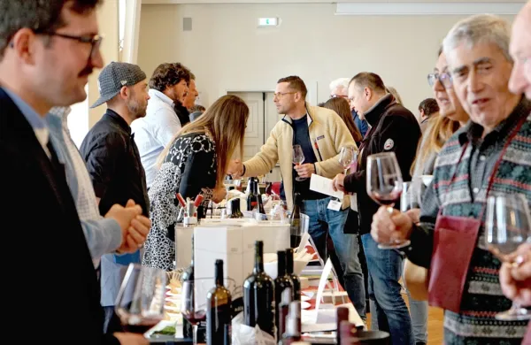 Lani je Teranum gostoval v hoteluSavoia Excelsior Palace, danes 
pa bo v Double Tree by Hilton. 