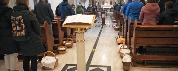 Jutri bodo slovenske cerkve polne košar  žegnanjskih dobrot.