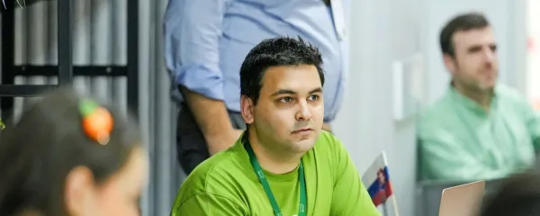 Slovenski predstavnik na Kitajskem je bil letos študent Univerze 
na Primorskem Milan Nikolič. 