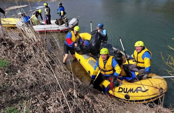 Čistilna akcija: v Reki največ plastične folije