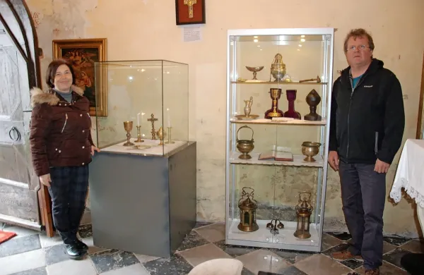 V Lokvi razstava starih bogoslužnih predmetov