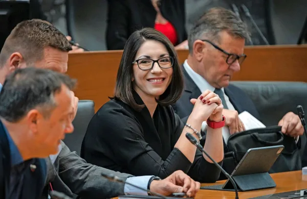 Ministrica za digitalno preobrazbo Emilija Stojmenova Duh