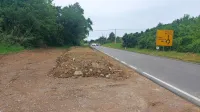 Tudi tik pred Ankaranom zemeljski nasip preprečuje ustavljanje.