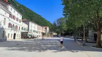 Prenova Glavnega trga v središču Vipave se počasi bliža koncu.