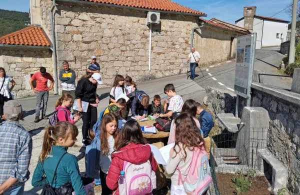 V občini so za projekt nove učne poti vodnih virov ob Movraški vali 
namenili 18.000 evrov, pri izvedbi pa so se oprli tudi na prostovoljno delo vaščanov.