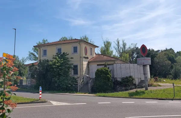 Na italijanskem spletnem forumu Gnoccatravels se je konec minulega tedna pojavila novica, da naj bi klub
Margerita zaprl vrata.