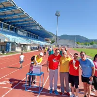 Jubilejna deseta prireditev Tečem, da pomagam je na mestni stadion spet pritegnila &ldquo;pol Gorice&rdquo; (FOTO)