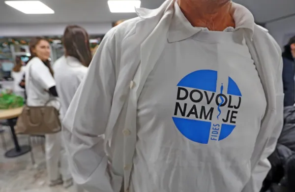 Golob o zdravniški stavki: Fides izsiljuje, da je vreden več od ostalih skupin v zdravstvu