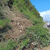 Poplavilo Tartinijev trg v Piranu, pešpot med Piranom in Fieso je zaprta