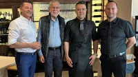 Avstrijski predsednik Alexander Van Der Bellen na krajših počitnicah v Istri