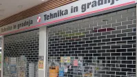Od sobote je Idrija brez Mercatorjevih trgovin Tehnika in gradnja, 
v centru  pa ima trgovec že šest praznih lokalov.