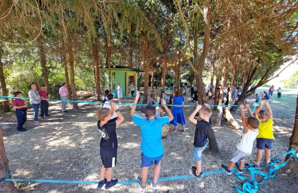 V okviru participativnega proračuna so v Novi Gorici  ob Kornu 
uredili tudi doživljajsko igrišče. 