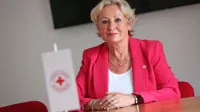 Vse kaže, da bodo v roku treh let učenci zadnje triade osnovnih šol 
postopoma imeli ure prve pomoči kot obvezno dodatno vsebino, 
nam je potrdila Ana Žerjal.