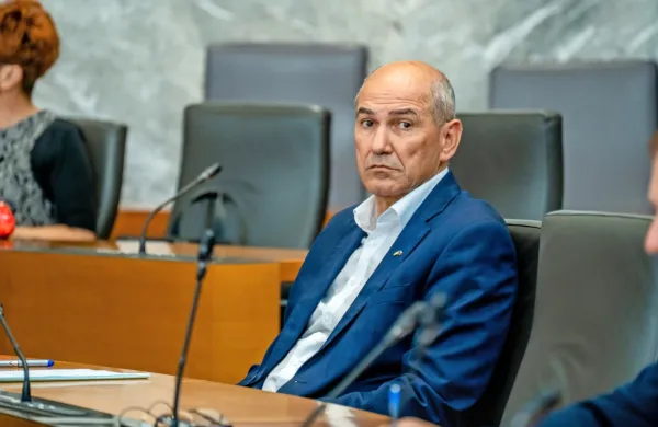 Janez Janša je zmago na volitvah dosegel z intenzivno mobilizacijo volilcev.