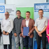 Podelili priznanja najbolj&scaron;im inovacijam iz Obalno-kra&scaron;ke in Primorsko-notranjske regije (FOTO)