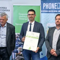 Podelili priznanja najbolj&scaron;im inovacijam iz Obalno-kra&scaron;ke in Primorsko-notranjske regije (FOTO)