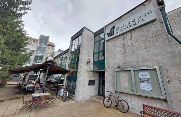 Kulturni dom kot kaže še ne bo dobil nove(ga) direktorja(ice). 
Začasno naj bi ga še vodila sedanja direktorica Pavla Jarc. 