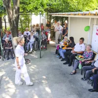 Anastaziji Može so  v izolskem domu upokojencev za 103. rojstni 
dan pripravili pravo fešto.