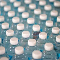 V Sloveniji izredno malo plastične embalaže konča v naravi.