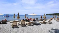 Plaža pod Adrio je najbližje središču Ankarana in tudi najbolj 
obiskana. 