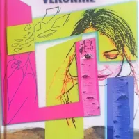 



Mojca Andrej: Kavč učiteljice Veronike

Založba Litera Maribor, 2022

214 strani

Cena 24,99 evra

