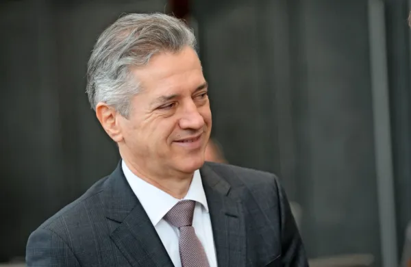 Predsednik vlade Robert Golob