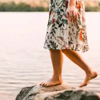 Pravilen položaj telesa, ki ga dosežemo z boso hojo, omogoči, da optimalno 
delujejo presnova, imunski sistem, krvni obtok in limfni sistem.