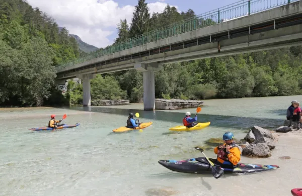 Občine Kobarid, Tolmin in Bovec so imele pred tem skupni odlok 
o plovbnem režimu. 