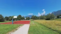Občina bo od Župnije Šturje kupila zemljišča pod OŠ Šturje in jih tudi v prihodnje namenila športni 
infrastrukturi.   