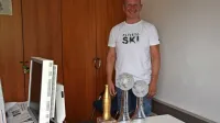 Samuel Borovinšek z nekaj najbolj dragocenimi lovorikami. Najvišji je kristalni globus za skupno zmago v letu 2021 v veleslalomu 
v združeni veteranski kategoriji svetovnega pokala od 30. do 60. 
leta. 