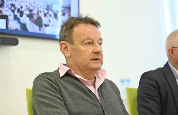 Dogajanje kaže, da ima Fides v zdravniških vrstah precej nižjo 
podporo, kot želi vodstvo sindikata prikazati v javnosti. Na 
fotografiji je predsednik Fidesa Damjan Polh. 