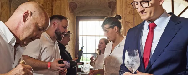 Raimonds Tomsons je z zanimanjem spoznaval slovenska vina, ki 
jih je prej poznal predvsem teoretično.