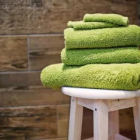 

Brisače hranite v omarah in preprečite stik z vlago.