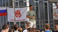 Adama Gnezdo Čerina so v Idriji prišli pozdravit številni otroci. 