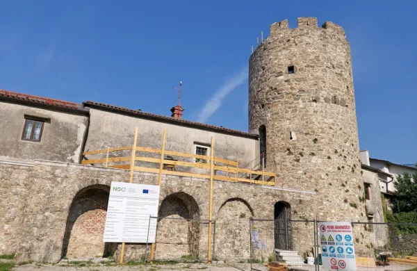 Stolp 8 bo po prenovi zaživel kot večnamenski predstavitveni 
prostor z razgledno ploščadjo na vrhu.