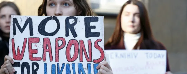 Zakaj nas silijo v vojno?