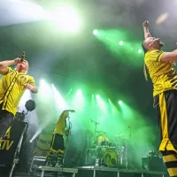 Dubioza Kolektiv so Ukmarjev trg pognali na noge (FOTO)