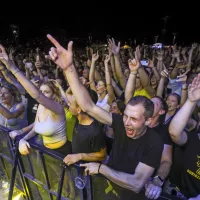 Dubioza Kolektiv so Ukmarjev trg pognali na noge (FOTO)