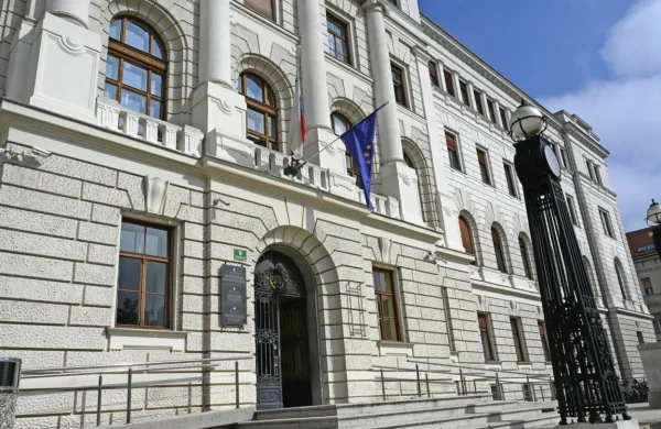 Ruska vohuna, ki so ju decembra 2022 priprli v Sloveniji, sta na 
tajnem sojenju pred okrožnim sodiščem v Ljubljani priznala 
krivdo.