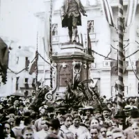 Pred 128 leti je bila na Tartinijevem trgu precejšnja gneča.