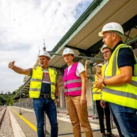 Prenova železniške postaje poteka po načrtih, povezava med postajama obeh Goric še ni zagotovljena (FOTO)