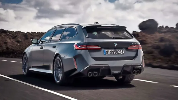 Športniki v karavanski karoserijski obliki spet postajajo trend na 
avtomobilski sceni, kar so v pravem času začutili pri BMW-ju.