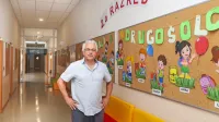 “Nekatere profile učiteljev, kot so na primer fizik, kemik, tehnik, 
matematik, računalnikar, je skoraj nemogoče dobiti. Včasih je tudi 
težko najti učitelja za razredni pouk,” ugotavlja Simon Dražič, 
ravnatelj OŠ Šmarje.