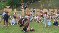 Po pokušnji idrijskih žlikrofov v 35 omakah, karnijskih cjarsonov, 
raznih štrukljev in jedi iz slovenskih zaščitenih živil, so si številni 
obiskovalci praznika   privoščili počitek. 