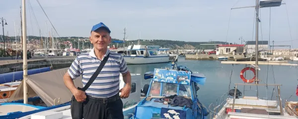 Marino Sinkovič  pred  svojo  Aleksandro