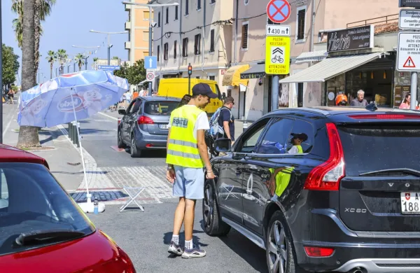 Tujci so razumeli sporočila informatorjev, domačini so jih pogosto preslišali. 