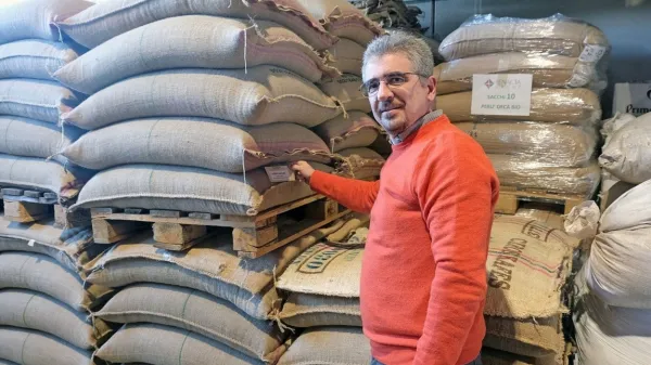 Fabrizio Polojaz, solastnik pražarne PrimoAroma in predsednik 
stanovskega združenja 
