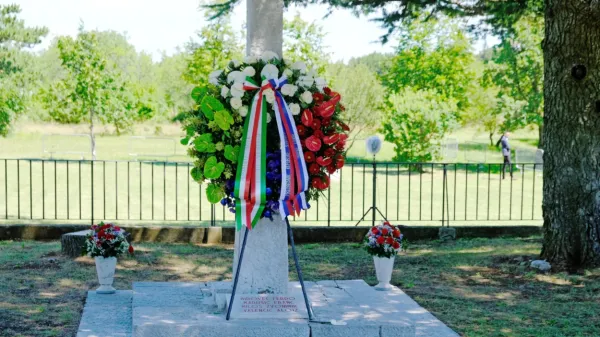 Na gmajni tudi ministrica in škof, tržaških oblasti pa ne bo