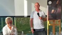 Miran Sirk (desno) in Dušan Brejc sta vodila primerjalno degustacijo dveh penečih vin s platinastim priznanjem iz briške kleti 
Bjana in šampanjske Taittinger.